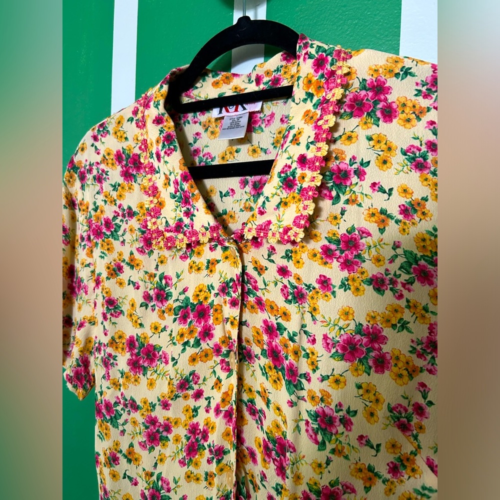 Vintage floral mini